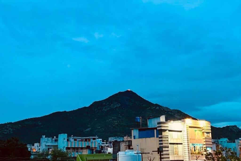 Kr Homestay Tiruvannāmalai Zewnętrze zdjęcie
