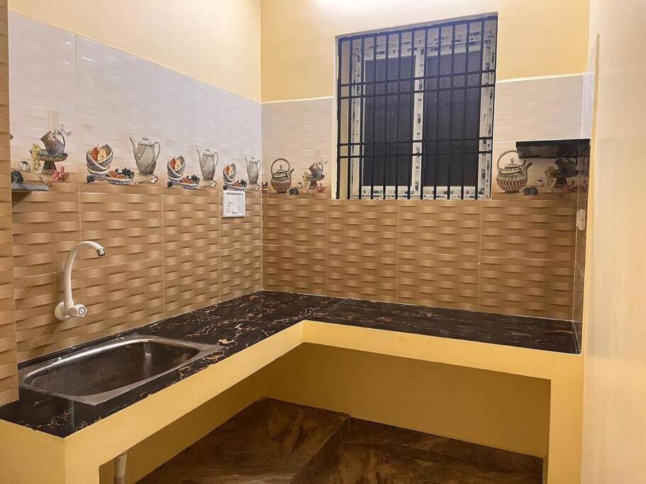 Kr Homestay Tiruvannāmalai Zewnętrze zdjęcie